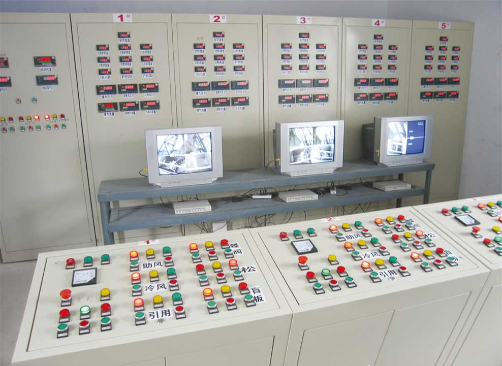 石灰窯高效空氣、煤氣預(yù)熱器及控制室1